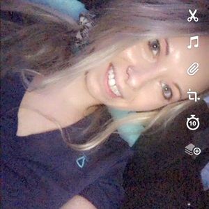 Meet your Posher, Selyna